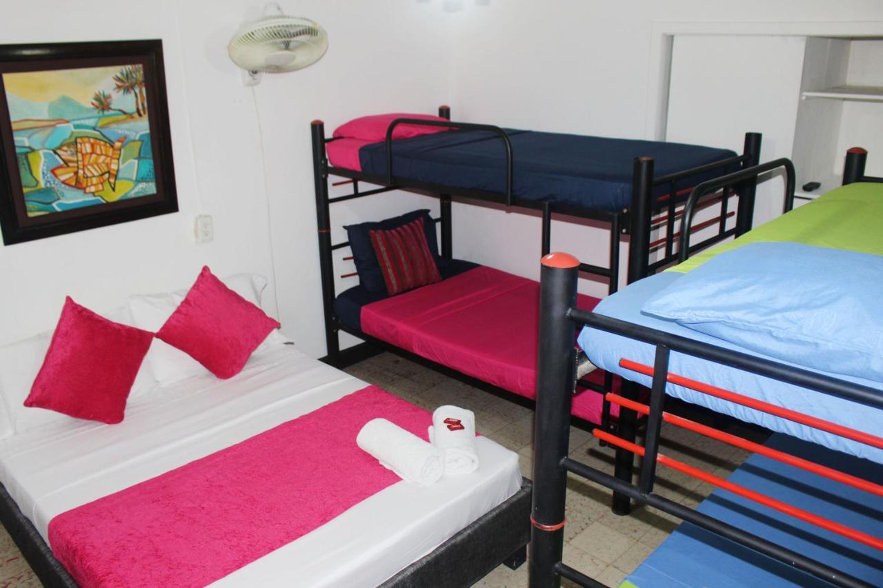 Casa Venecia Hostel Cartagena ภายนอก รูปภาพ